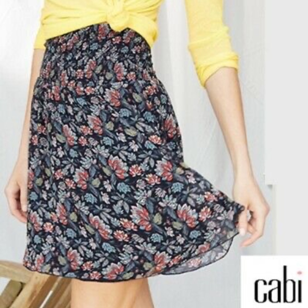 Cabi Flirt Skirt, Navy Floral, XS  worn once